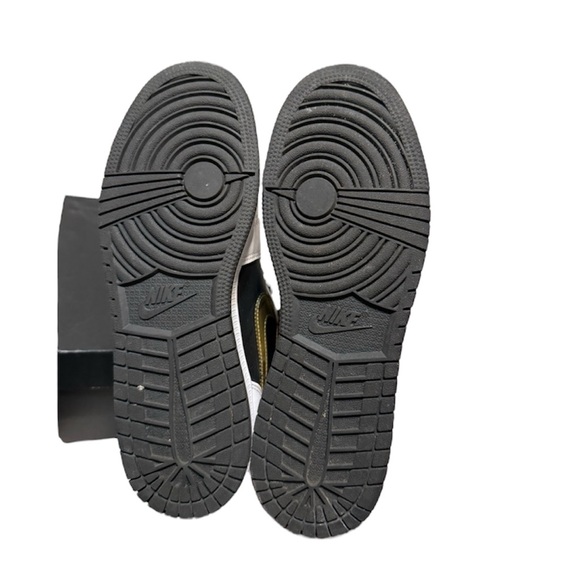 ❌SOLD❌Air Jordan 1 MID 🔥 - Picture 5 of 6